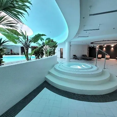 Hanza Tower Space & Pool & Sauna & Jacuzzi Szczecin